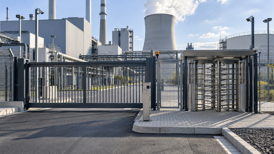 Drehkreuz und Toranlage an einem Energie-Betriebshof